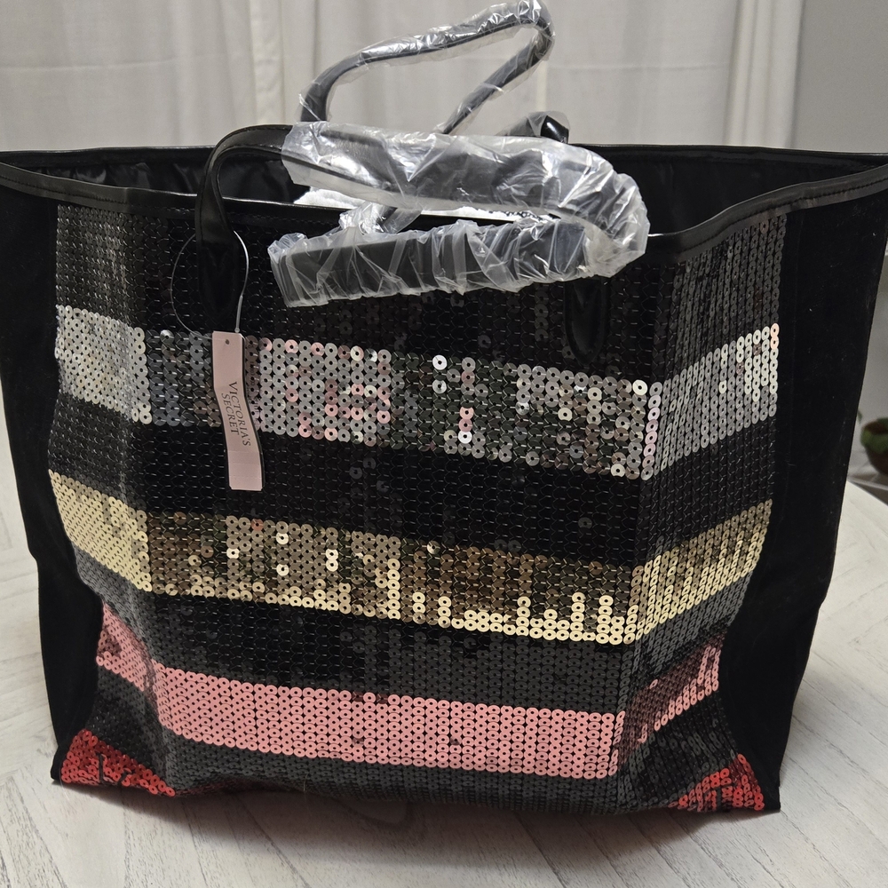Victoria's Secret NWT XL Sequin Tote Bag - Black, Gold, Pink, Red - Picture 10 of 11